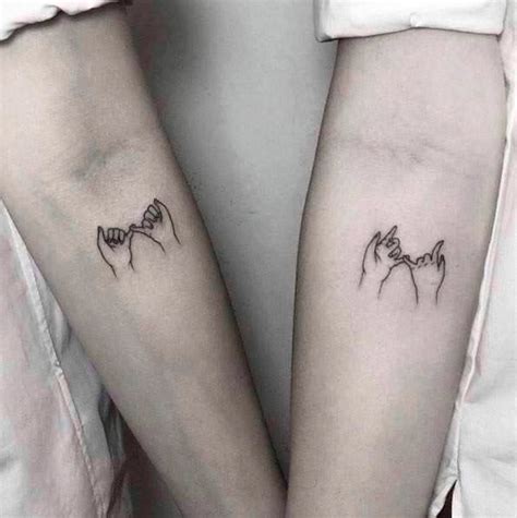 tatuajes de amigas de 4|More.